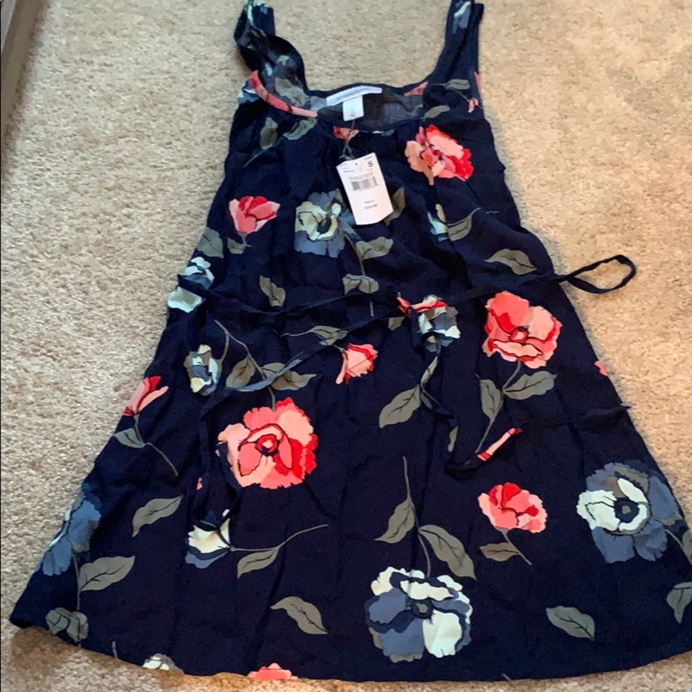 NWT maternity top